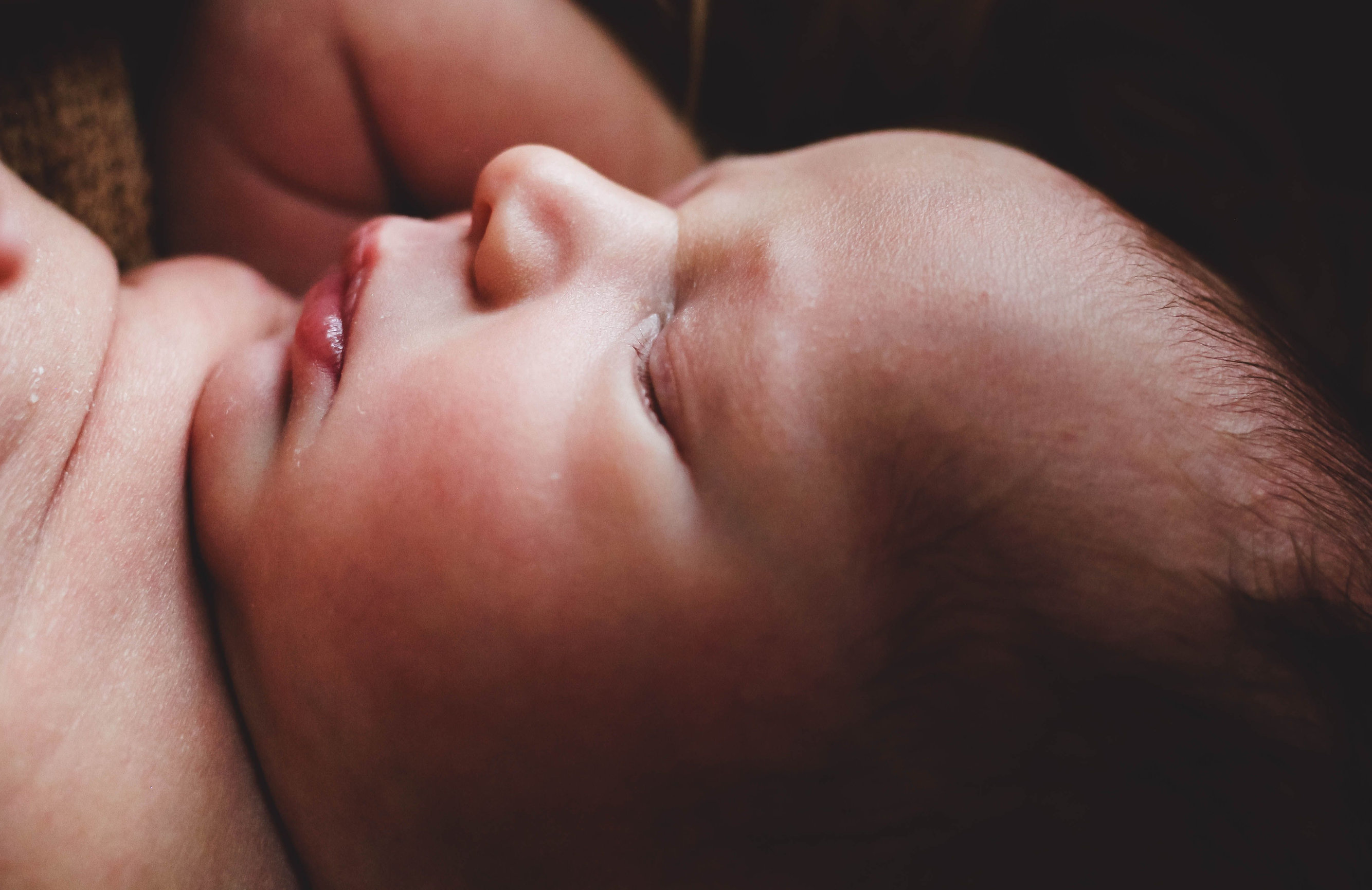 What to expect during a newborn session